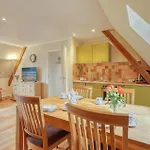 3 Bedroom Gorgeous Apartment In List